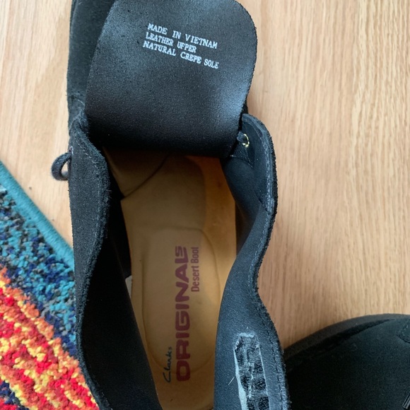 Men’s Clark Desert Boots in Black Suede - Picture 4 of 5